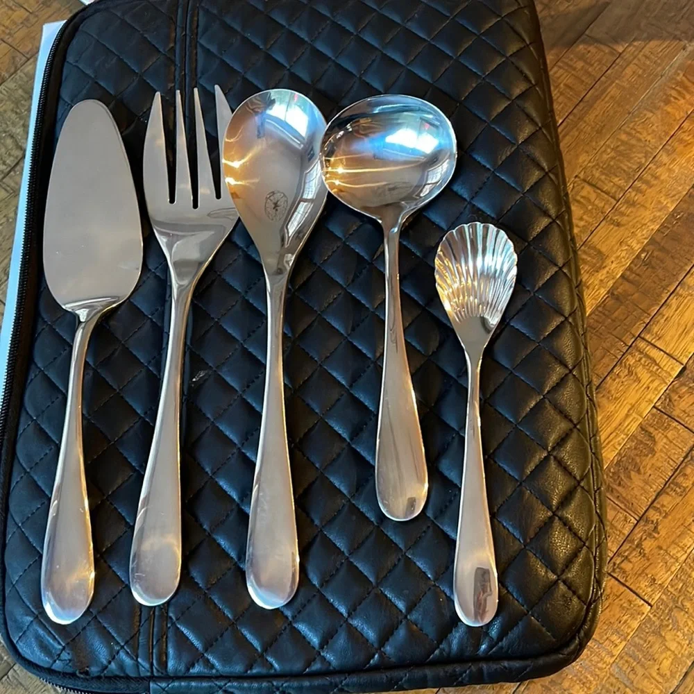 New Pfaltzgraff Sonya 4 pc Hostess set